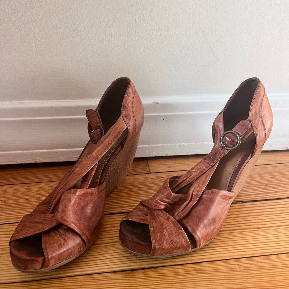 Women's Brown Wedge Sandals